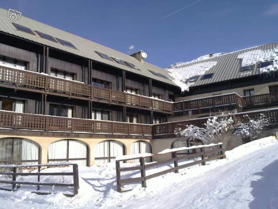 Апартаменты Duplex Avec Belle Terrasse Au Pied Des Pistes Вар Экстерьер фото